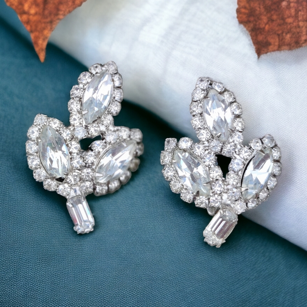 Vintage Kramer earrings